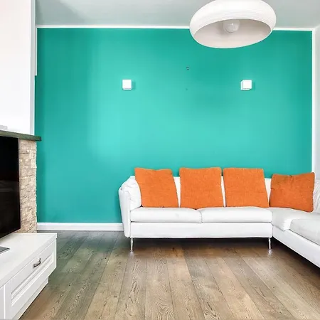 Joivy Superb 2bed Flat With Balcony Appartamento