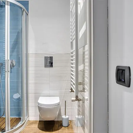 Joivy Superb 2bed Flat With Balcony Appartamento